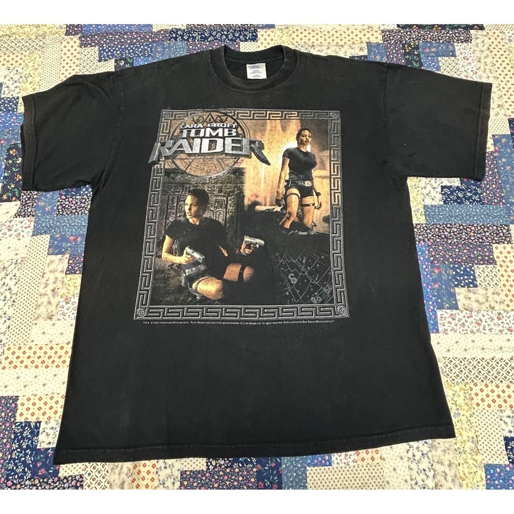 2001 Tomb Raider knit t-shirt Laura Croft